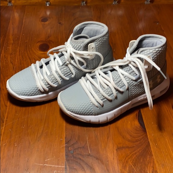 Under Armour HAVOC HOVR Basketball Shoes. - Picture 3 of 9